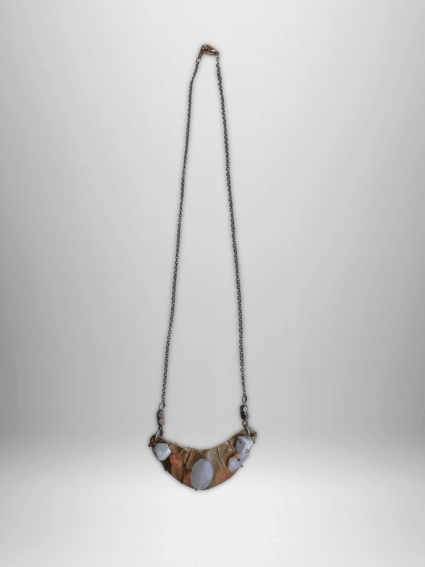 Wired Stone Moon Necklace - Hippie Hued