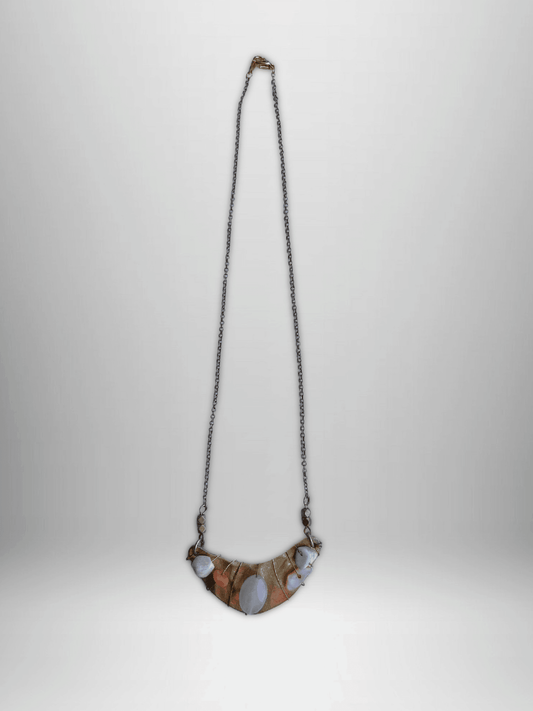 Wired Stone Moon Necklace - Hippie Hued