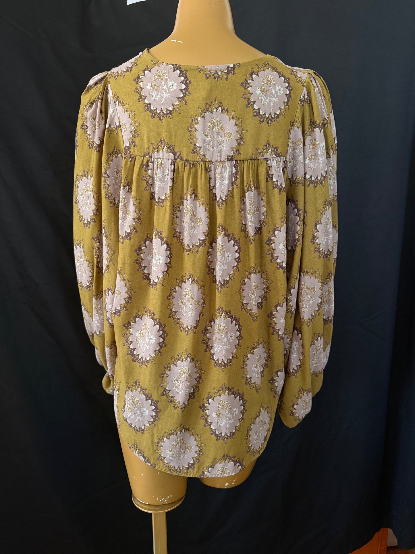 Free People Green Flower Top