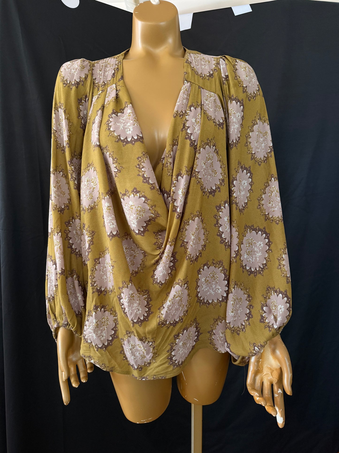 Free People Green Flower Top