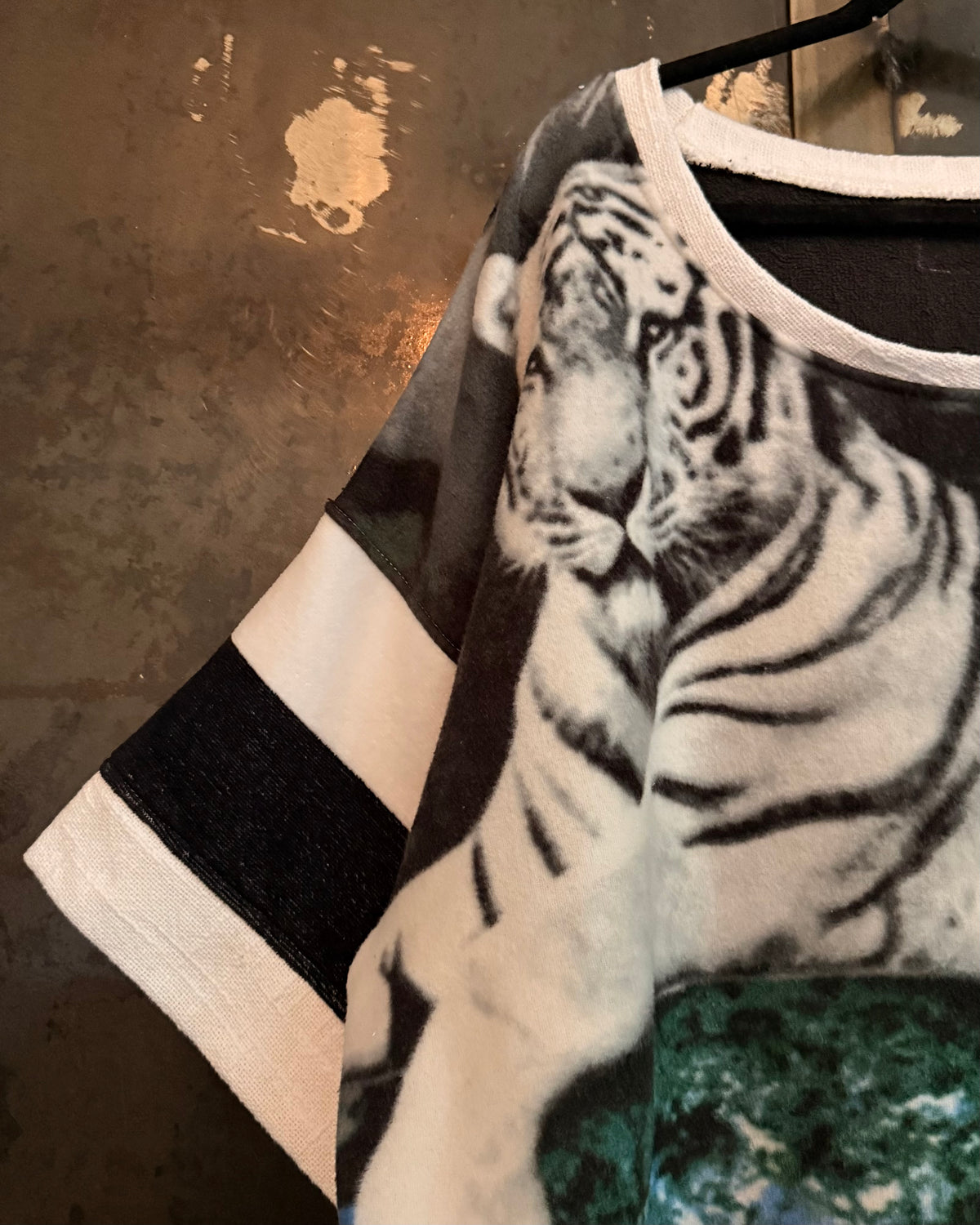 Reclaimed Screaming Purr Sweat-T