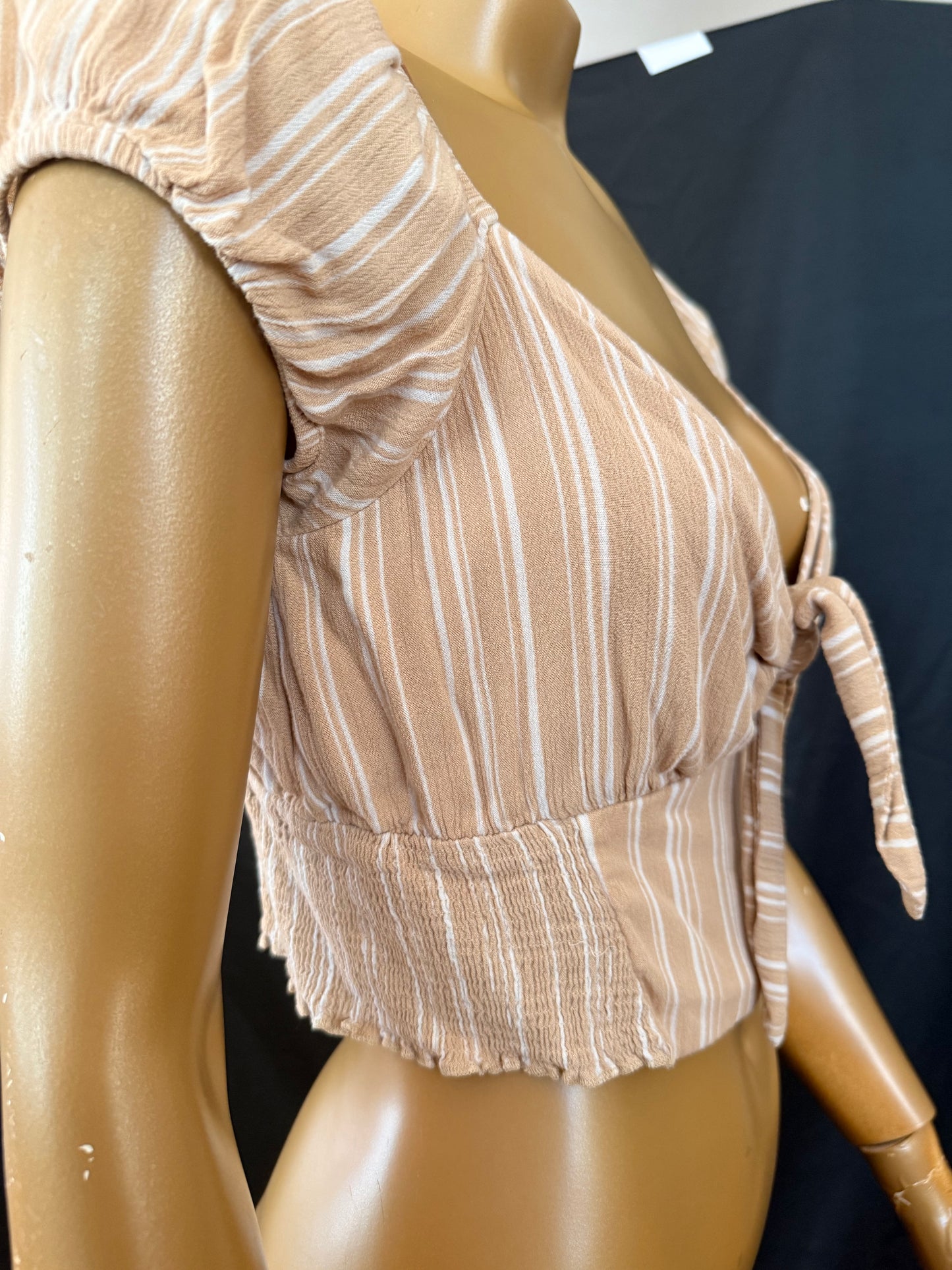 Tan Short Sleeve Crop Top